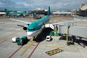 Αερολιμένας του Δουβλίνου - αεροσκάφη Aer Lingus στην ποδιά στον αερολιμένα του Δουβλίνου